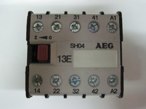 SH 04G.13 Stycznik pomocniczy 1NO+3NZ 24V DC