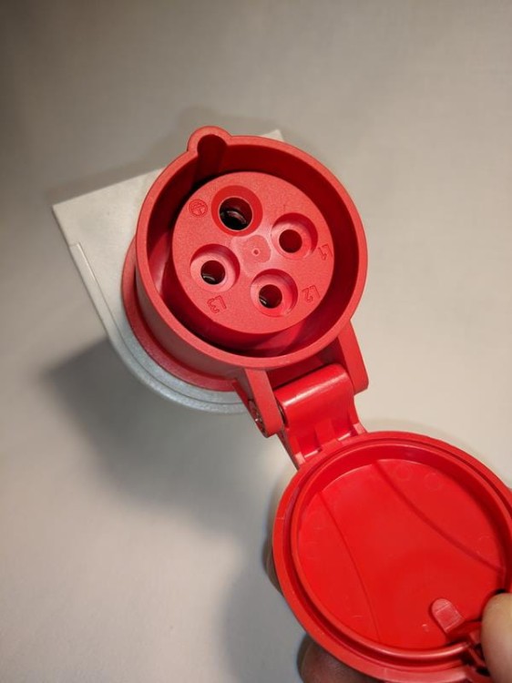 SEZ_IZN 1643_XX 800 600.jpg