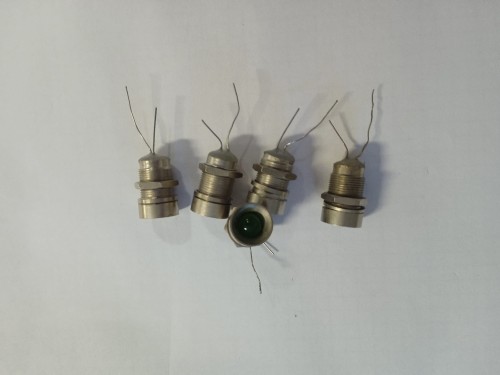 lAMPKA DIODA R8 MRUGAJACA 24VDC JEDNA USZKODZONA 1.jpg