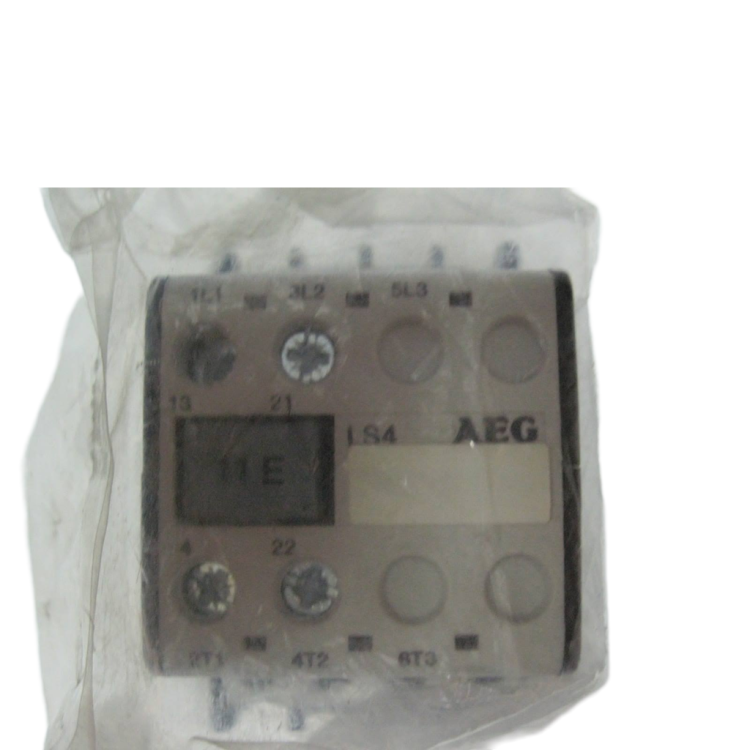 LS-4.11-Stycznik-3P-4kW,-1NO+1NZ,-cewka-24V-AC-(W10269)-edited.png