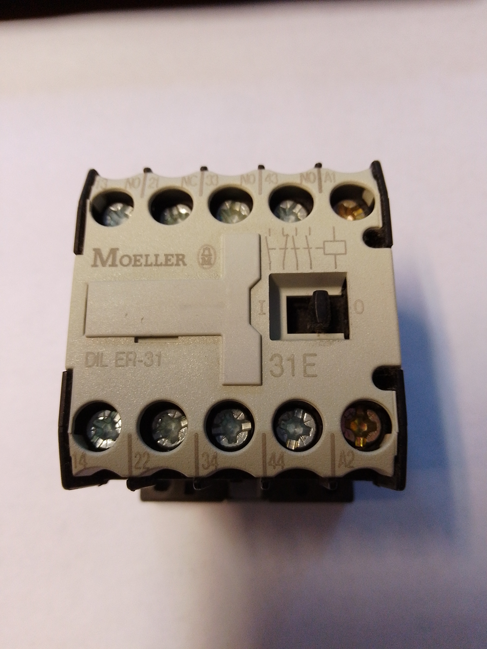 DILER-31 (24V50/60HZ) Stycznik pomocniczy 6A-3A-1,5A 3Z 1R cewka 24V AC (021594) MOELLER